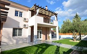 Apartment Villa Troskot